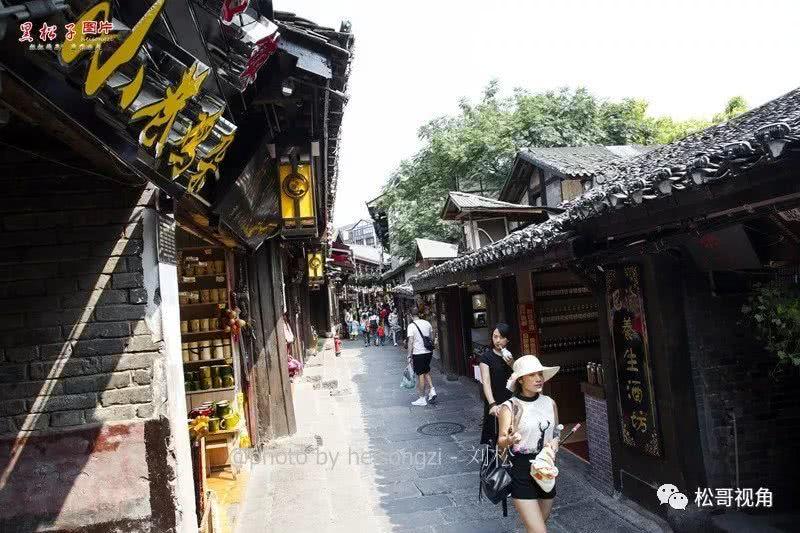 烟花爆竹火星溅入室内引发火情致1死，贵州消防：消防栓无法正常使用